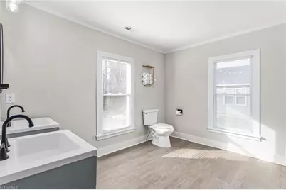 406 Sullivan Street, Thomasville, NC 27360 - Photo 14