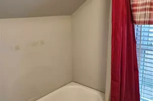 206 E Moore Ave, High Point, NC 27263 - Photo 12