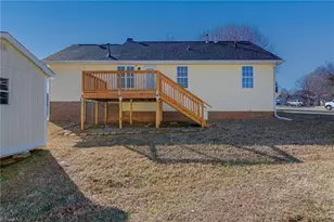 5206 Orchard Ridge Ln, Greensboro, NC 27455 - Photo 30