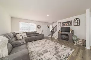 6015 Red Pheasant Dr, Kernersville, NC 27284 - Photo 2