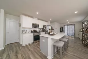 6015 Red Pheasant Dr, Kernersville, NC 27284 - Photo 4