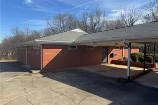 400 E Center St, Lexington, NC 27292 - Photo 2