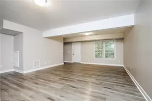 5232 Springhouse Farm Rd, Winston-Salem, NC 27107 - Photo 14