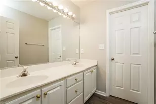 6105 Buckhorn Rd, Greensboro, NC 27410 - Photo 8