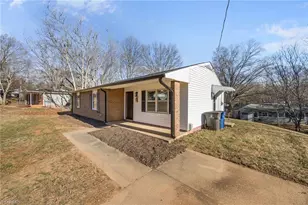 5207 Butterfield Dr, Winston-Salem, NC 27105 - Photo 2