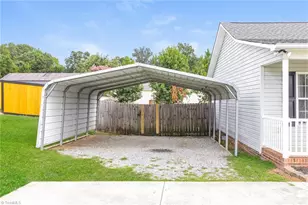 5 Buck Forest Ln, Thomasville, NC 27360 - Photo 12