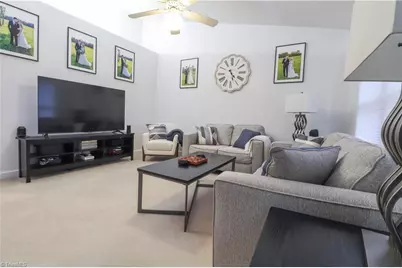 1312 Hillside Drive, Eden, NC 27288 - Photo 6