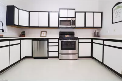 1312 Hillside Drive, Eden, NC 27288 - Photo 12