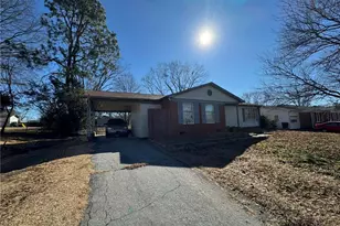 245 Cherokee Ln, Salisbury, NC 28148 - Photo 1