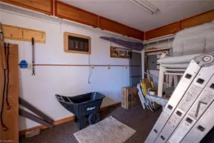 1055 Whispering Pines Dr, Kernersville, NC 27284 - Photo 42