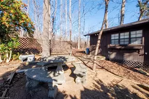 1055 Whispering Pines Dr, Kernersville, NC 27284 - Photo 38