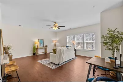 2608 Pennoak Way #L, Greensboro, NC 27407 - Photo 4