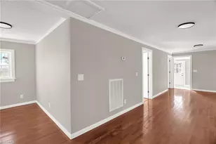 812 W Main St, Franklinville, NC 27248 - Photo 10