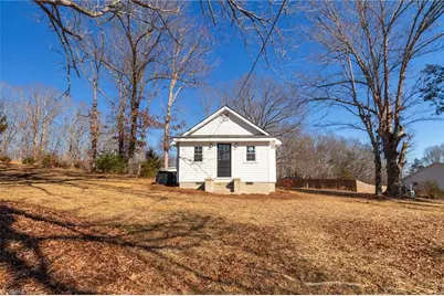 812 W Main Street, Franklinville, NC 27248 - Photo 26