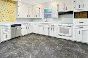 509 Valleybrook Dr, Jamestown, NC 27282 - Photo 4