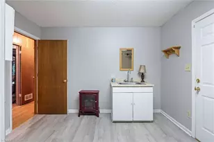 1111 Forest Ln, Thomasville, NC 27360 - Photo 10