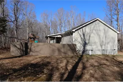 3836 E Lee Street, Greensboro, NC 27406 - Photo 24