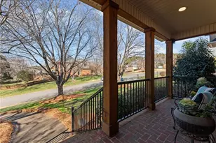 108 Suntree Dr, Advance, NC 27006 - Photo 4