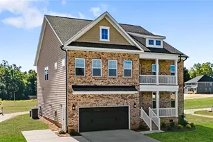 5504 Penguin Dr, Summerfield, NC 27358 - Photo 2