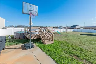 221 Estelle Dr, Lexington, NC 27295 - Photo 42