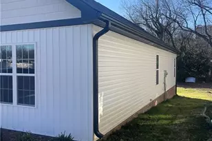 526 Whiteoak St, High Point, NC 27260 - Photo 4