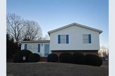 112 Oak Ridge Place, Mount Airy, NC 27030 - Photo 2