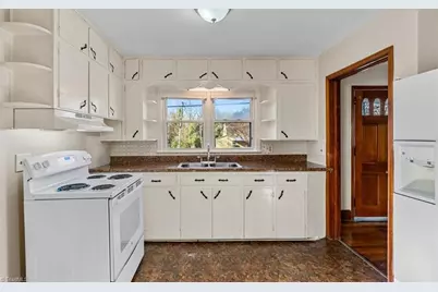 2939 Gilmer Avenue NE, Winston-Salem, NC 27105 - Photo 8
