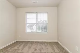 1032 Quinlan Dr, Greensboro, NC 27406 - Photo 12