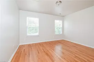 5433 Sky Hill Dr, Greensboro, NC 27301 - Photo 12