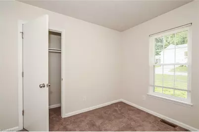 821 Dogwood Circle, High Point, NC 27260 - Photo 12