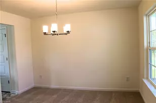 3519 Wilcox Ct, Greensboro, NC 27405 - Photo 6