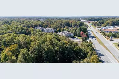 4529 W Wendover Avenue, Greensboro, NC 27409 - Photo 6