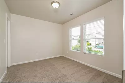 3905 Vershire Avenue, Greensboro, NC 27406 - Photo 12