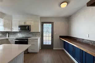 2315 Bay Meadows Ct, Winston-Salem, NC 27103 - Photo 2