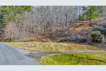 228 Don Adams Road, Lansing, NC 28643 - Photo 2