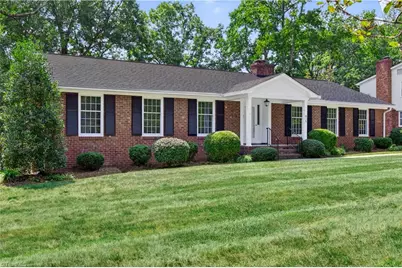 818 Colonial Drive, Burlington, NC 27215 - Photo 2