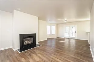 2115 Gramercy Park Dr, Greensboro, NC 27406 - Photo 4