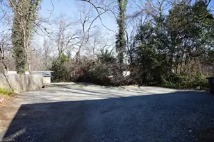 1708 Walker Ave, Greensboro, NC 27403 - Photo 20