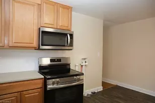 1708 Walker Ave, Greensboro, NC 27403 - Photo 12