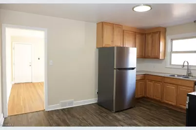 1708 Walker Avenue #B, Greensboro, NC 27403 - Photo 10