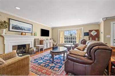 610 Colonial Drive, High Point, NC 27262 - Photo 6