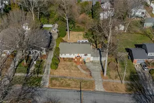 610 Colonial Dr, High Point, NC 27262 - Photo 38