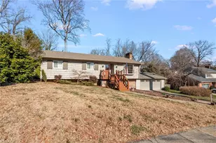 610 Colonial Dr, High Point, NC 27262 - Photo 2