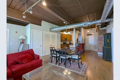 836 Oak Street #304, Winston-Salem, NC 27101 - Photo 12