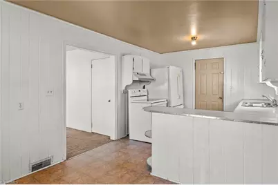 3624 Yadkinville Road, Winston-Salem, NC 27106 - Photo 8