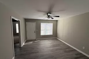 3221 North O.Henry Boulevard, Greensboro, NC 27405 - Photo 4