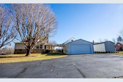 6325 US Highway 21, Jonesville, NC 28642 - Photo 4