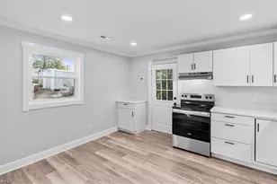 1501 Earl Dr, Greensboro, NC 27406 - Photo 12