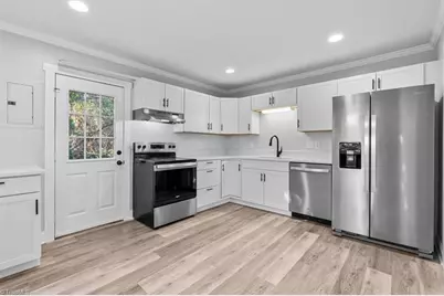 1501 Earl Drive, Greensboro, NC 27406 - Photo 16