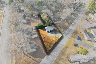 1501 Earl Dr, Greensboro, NC 27406 - Photo 4